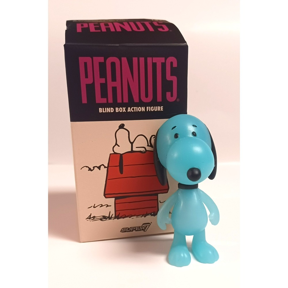 NEW Super7 Peanuts Summer Sky Blue Snoopy Blind Box ReAction Figure